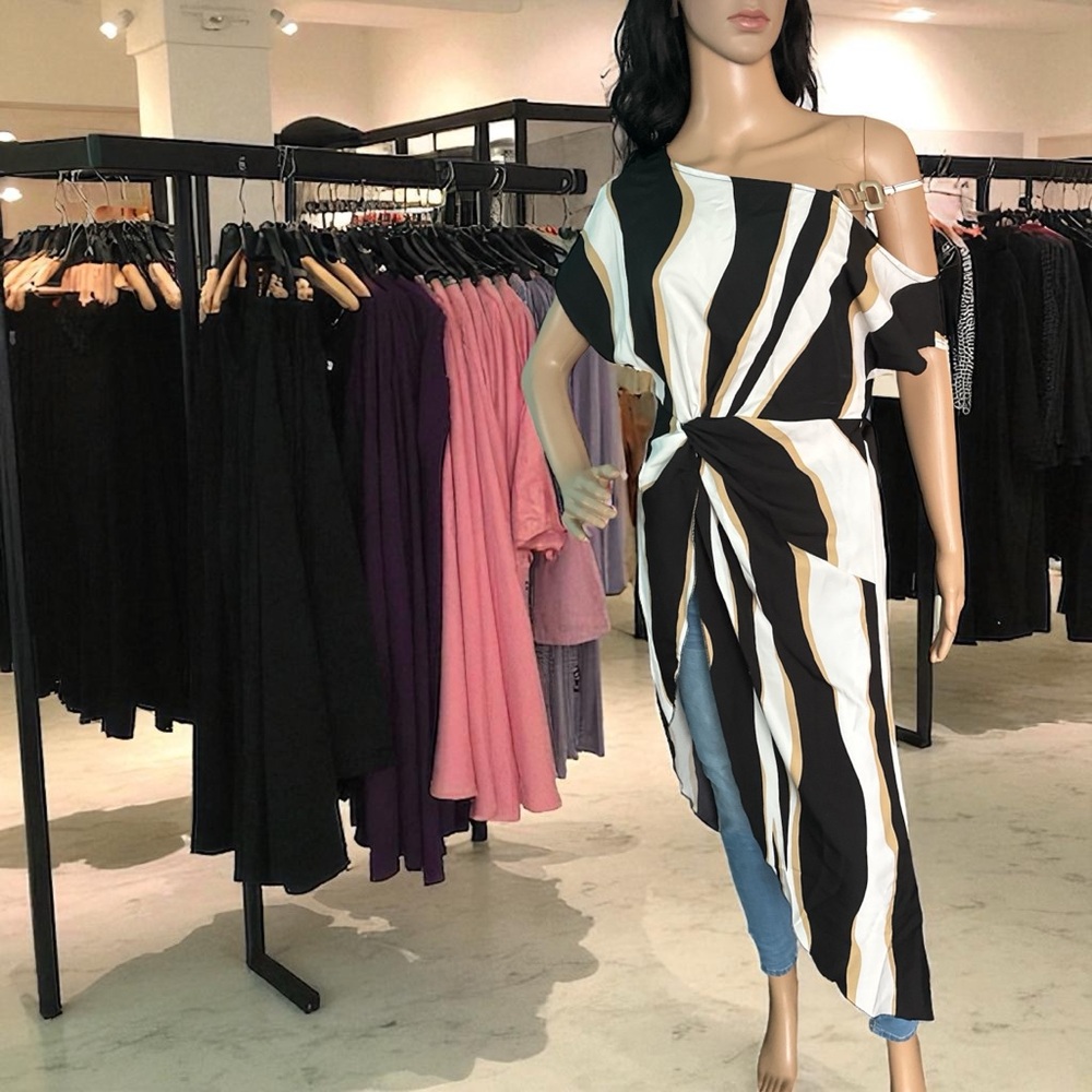 SHEIN Asymmetrical Black, White, and Gold Dress
